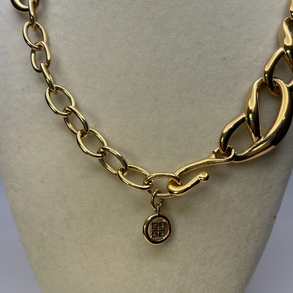 Givenchy Vintage Chunky Goldtone Necklace - Preowned - Picture 6 of 7